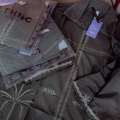 2850 Ethnc gray shirt 