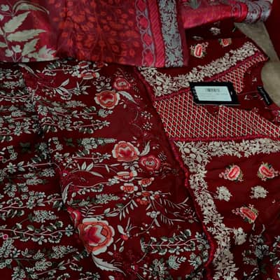 Red embroidery 3pc lawn 6900