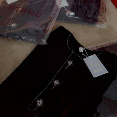 Ethnc emblished texture lawn shirt 
