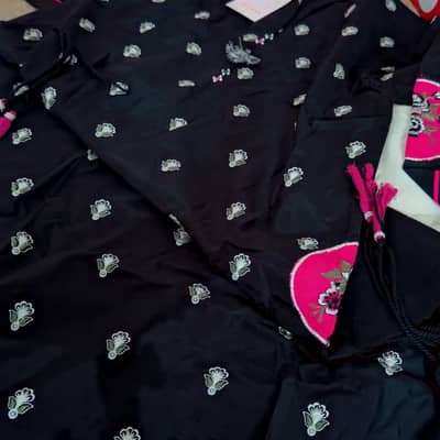 Black new arrival embroidery 2pc 6950