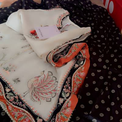 Ethnc botique 11500