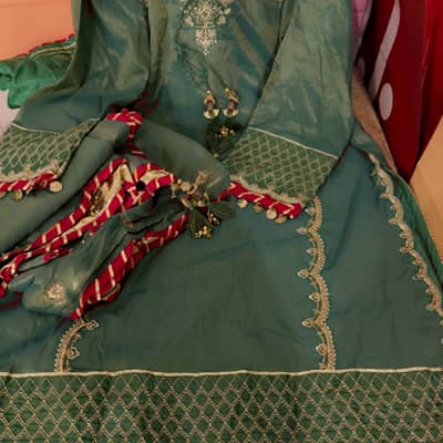 13500 Green botique with packing 