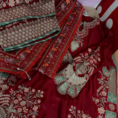 Ethnc botique Mehroon 15500 without dupta 2pc avb 