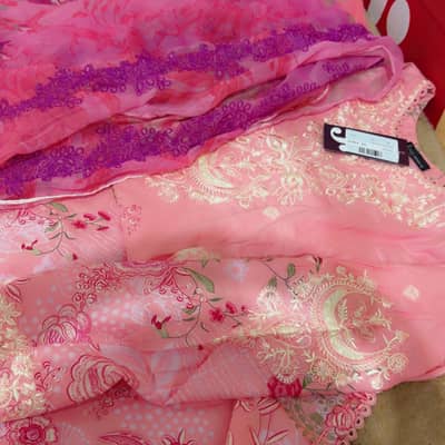 7800 3pc fresh embroidery pink Emb dupta chiffon 