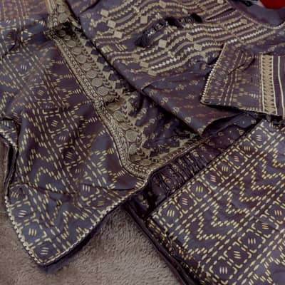 Heavy embroidery graish 2pc 