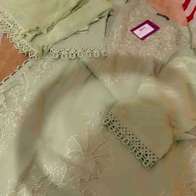 3pc Swiss lawn 3pc luxury 6950