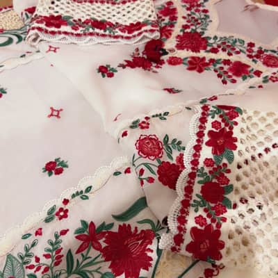 Ethnc Mehroon white 7950