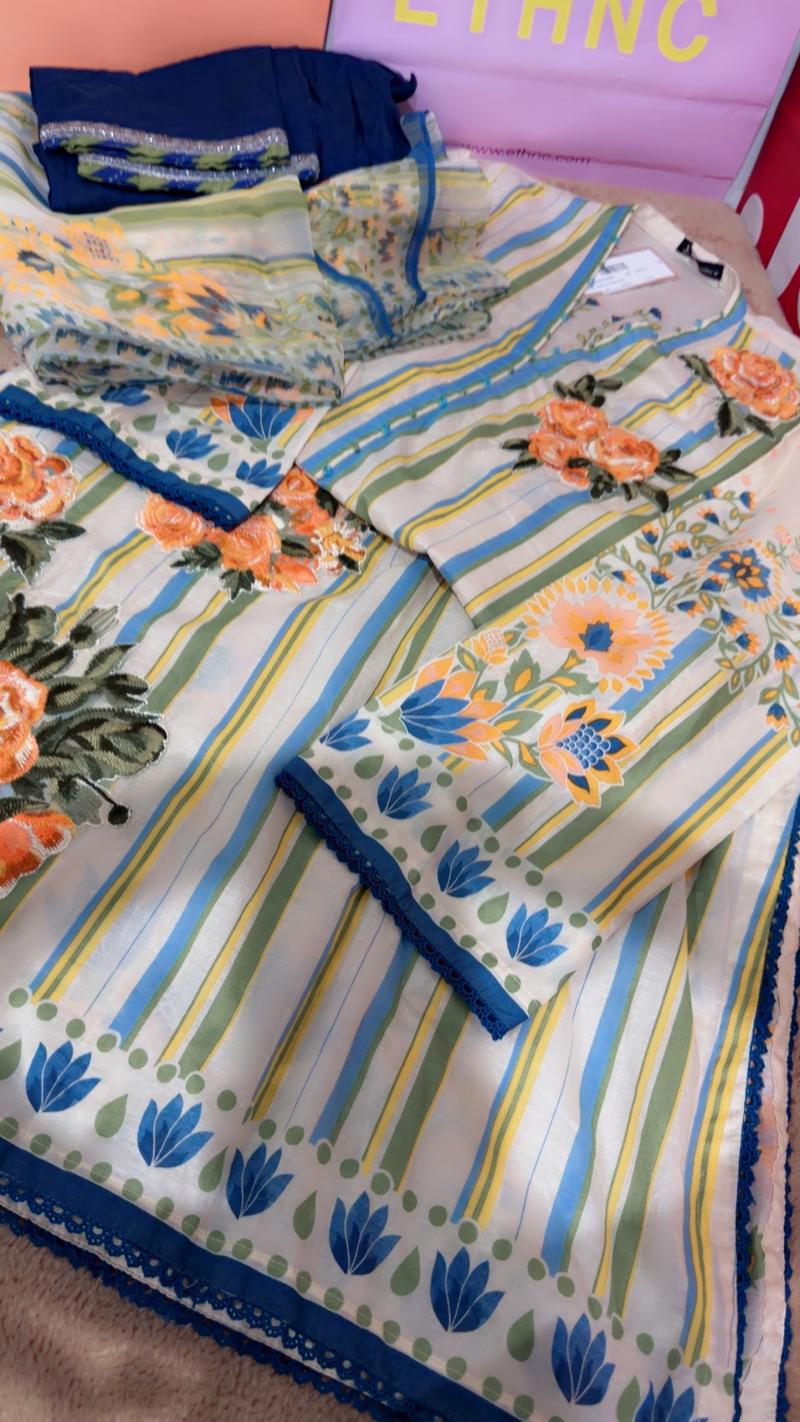 Heavy embroidery small 4950