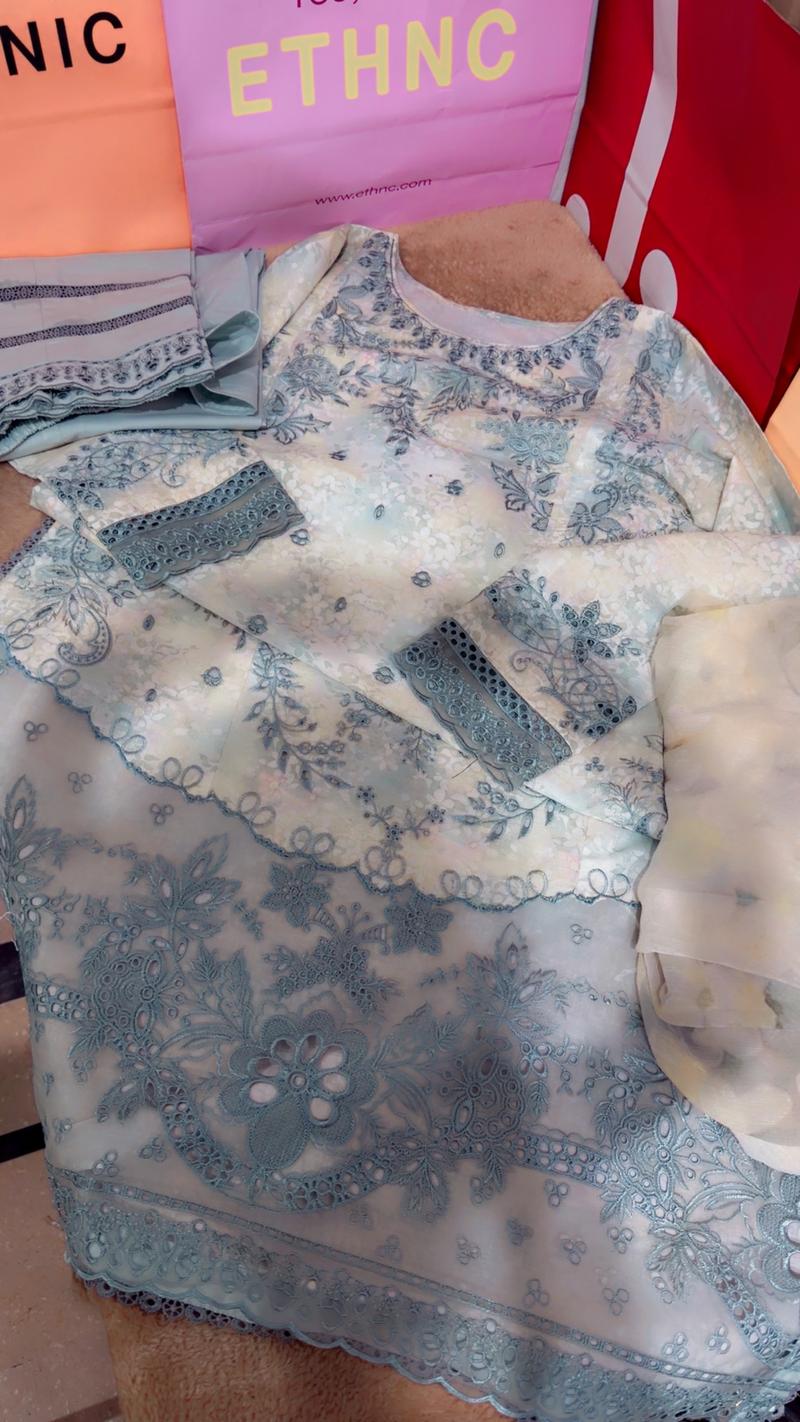 Luxury lawnFresh model sample 