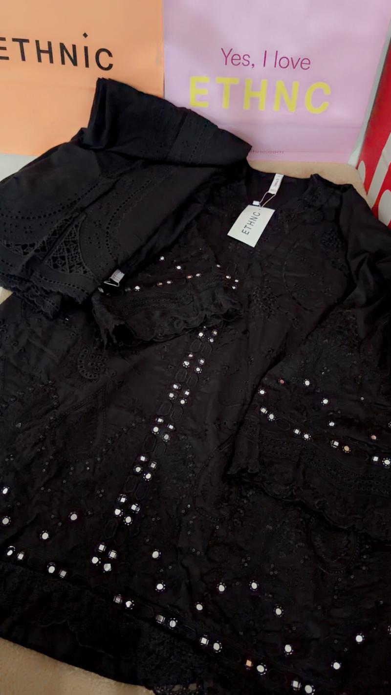 6900 Medium Ethnc black on black embroidery full