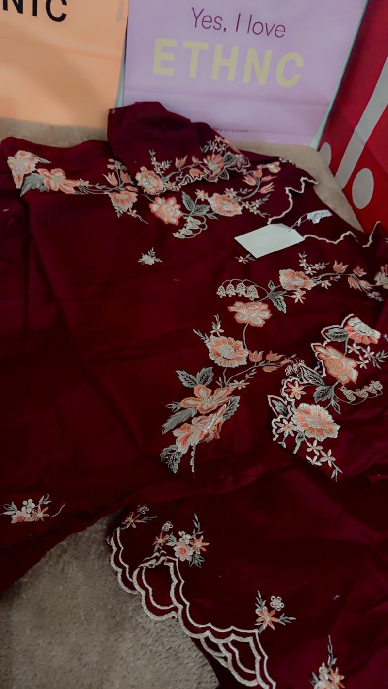 Mehroon embroidery 2pc 6500