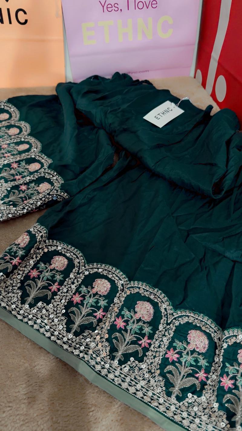 2950 green botique