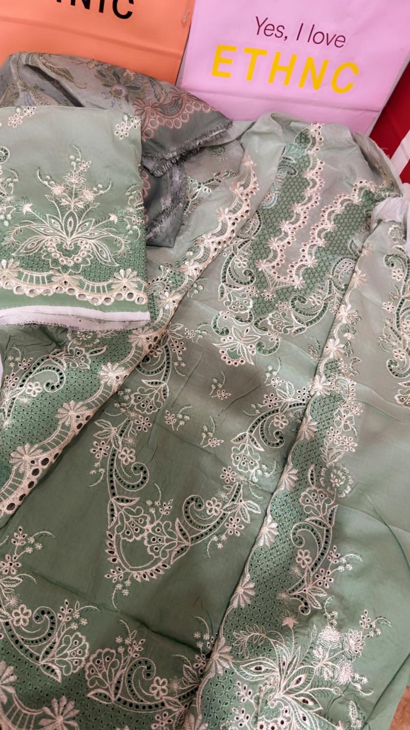 Ethnc chicken kari embroidery unstitch 5950