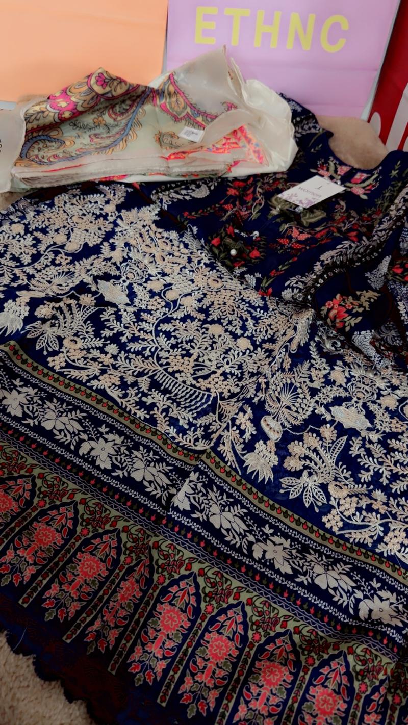 Blue henavy embroidery 5500