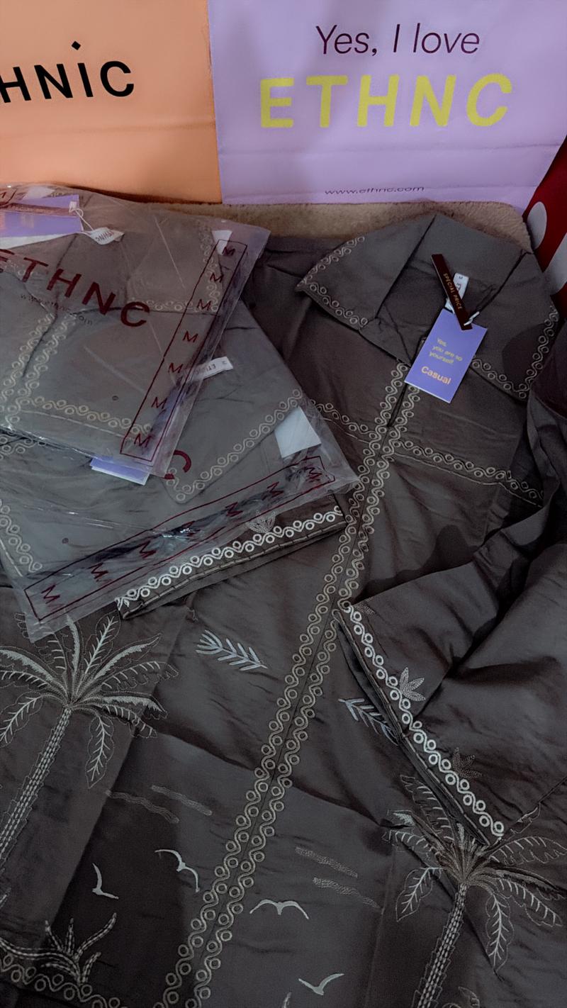 2850 Ethnc gray shirt 