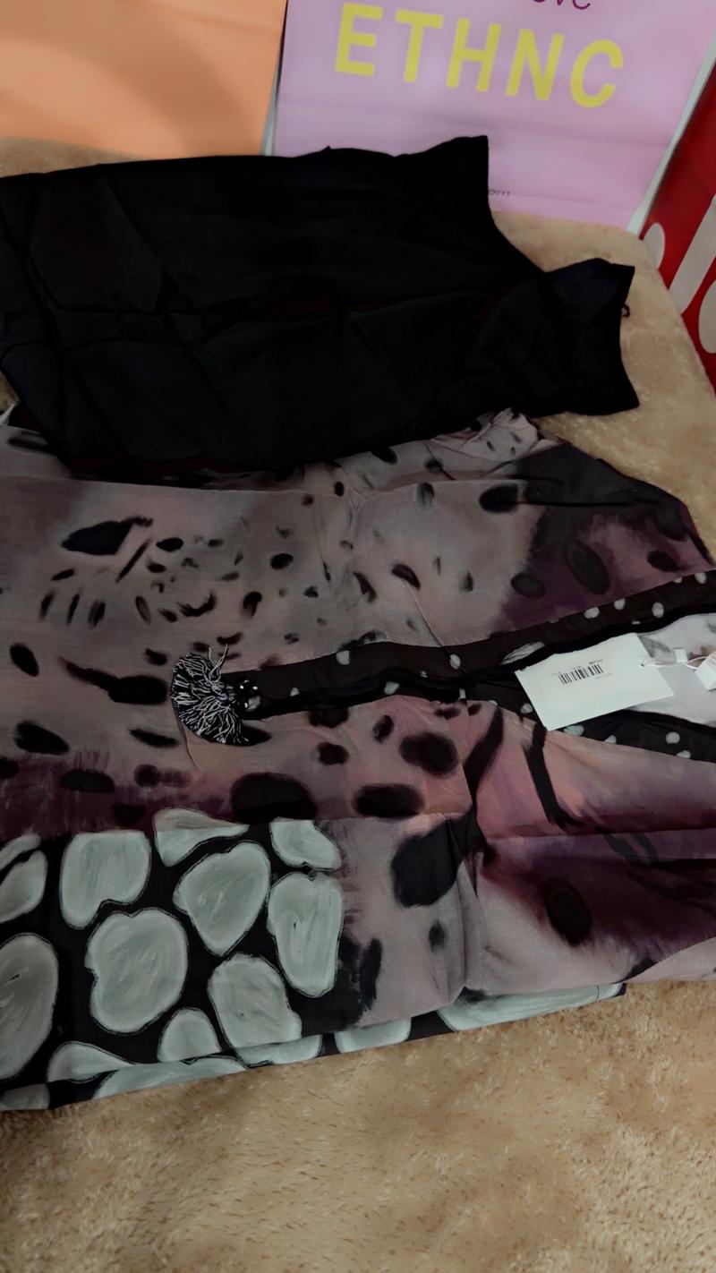 3950 purple black print 