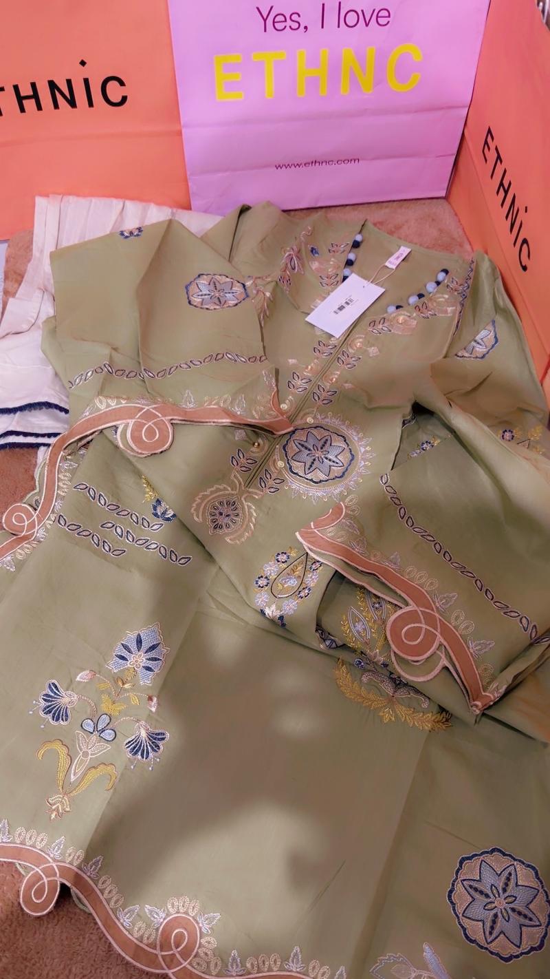 Pista suit