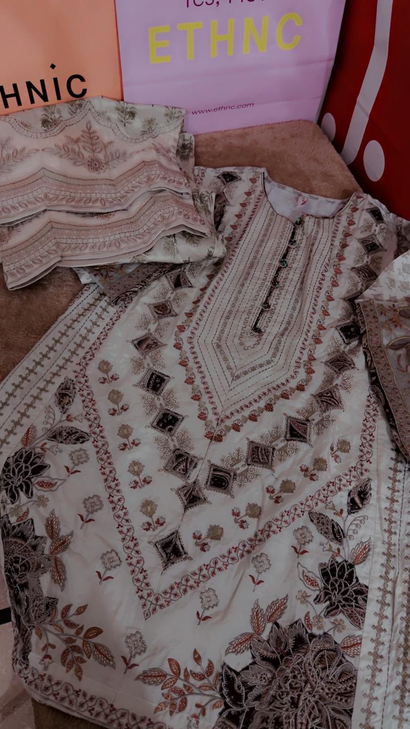 Ethnc rozana black beige skin bfresh 