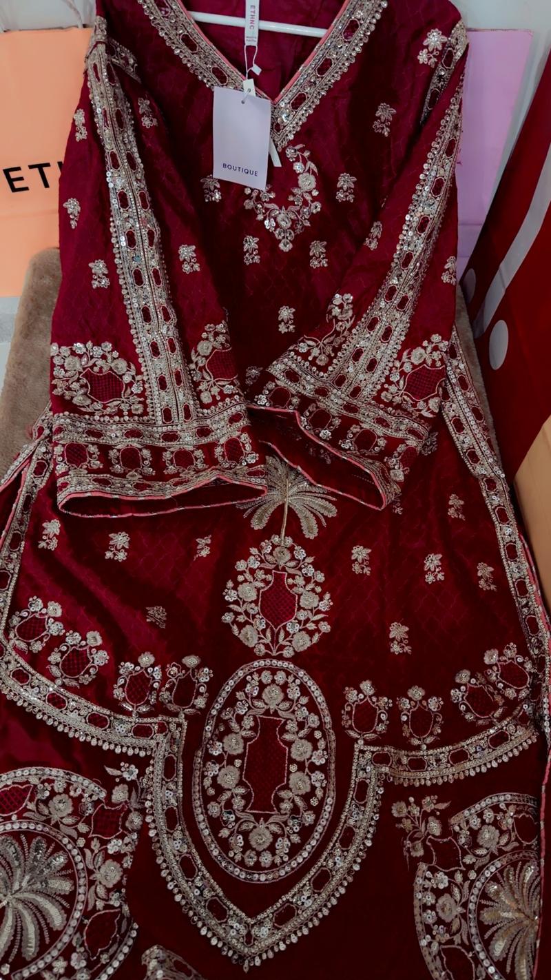 Mehroon kaftan 19500