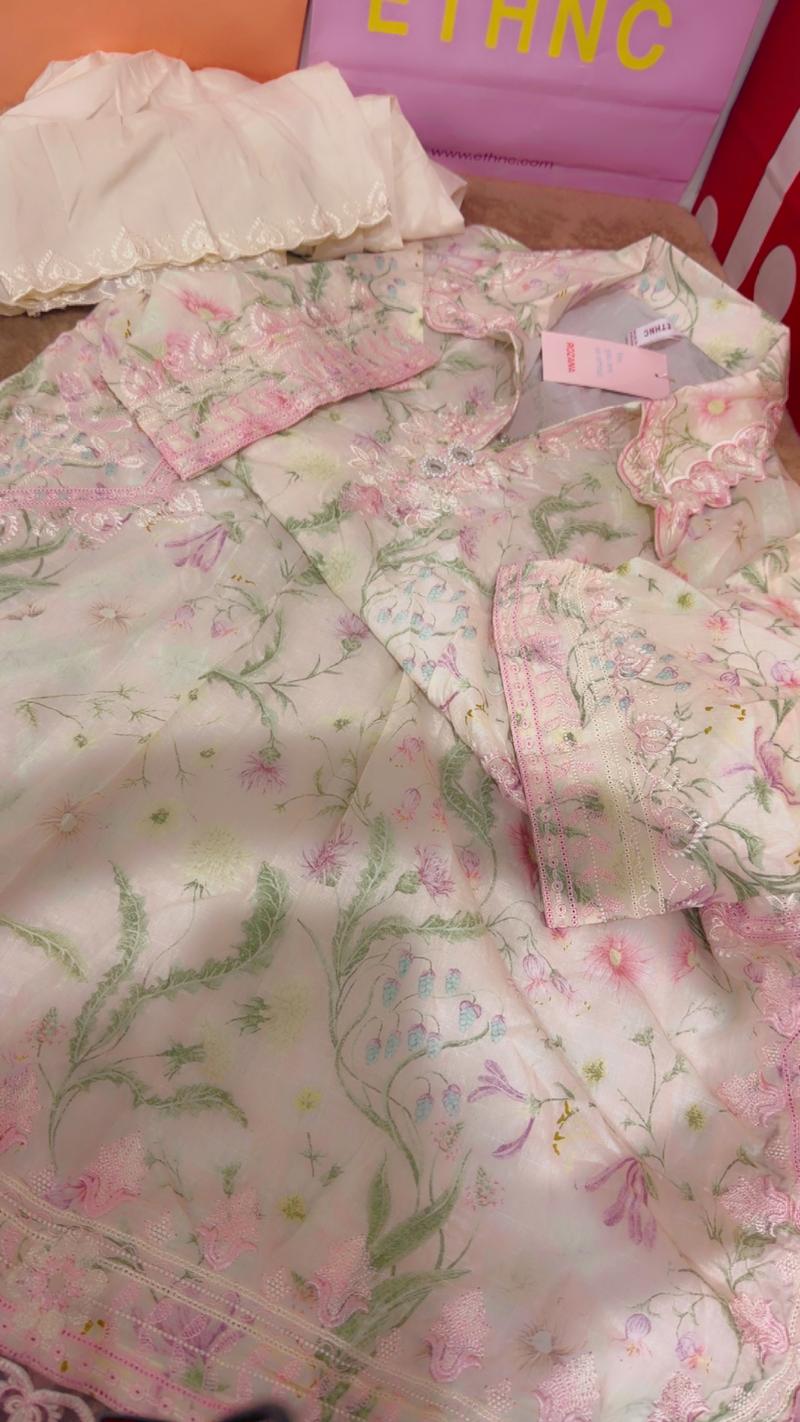 Floral Ethnc multi 8900