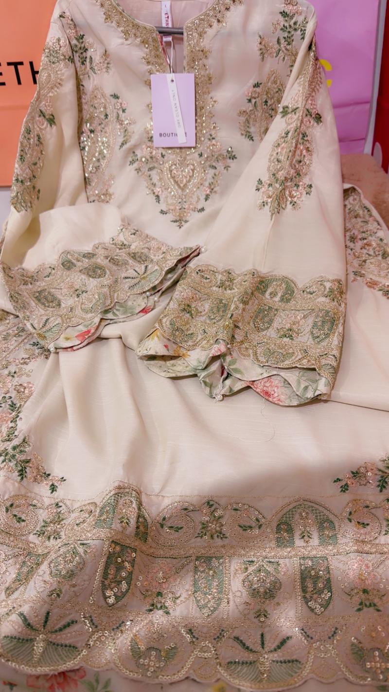 Ethnc botique 17000