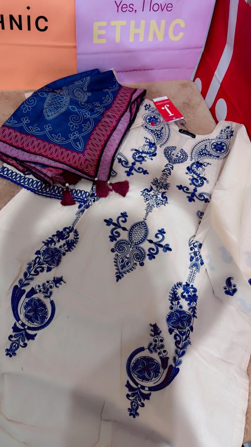 3pc lawn skin blue embroidery 