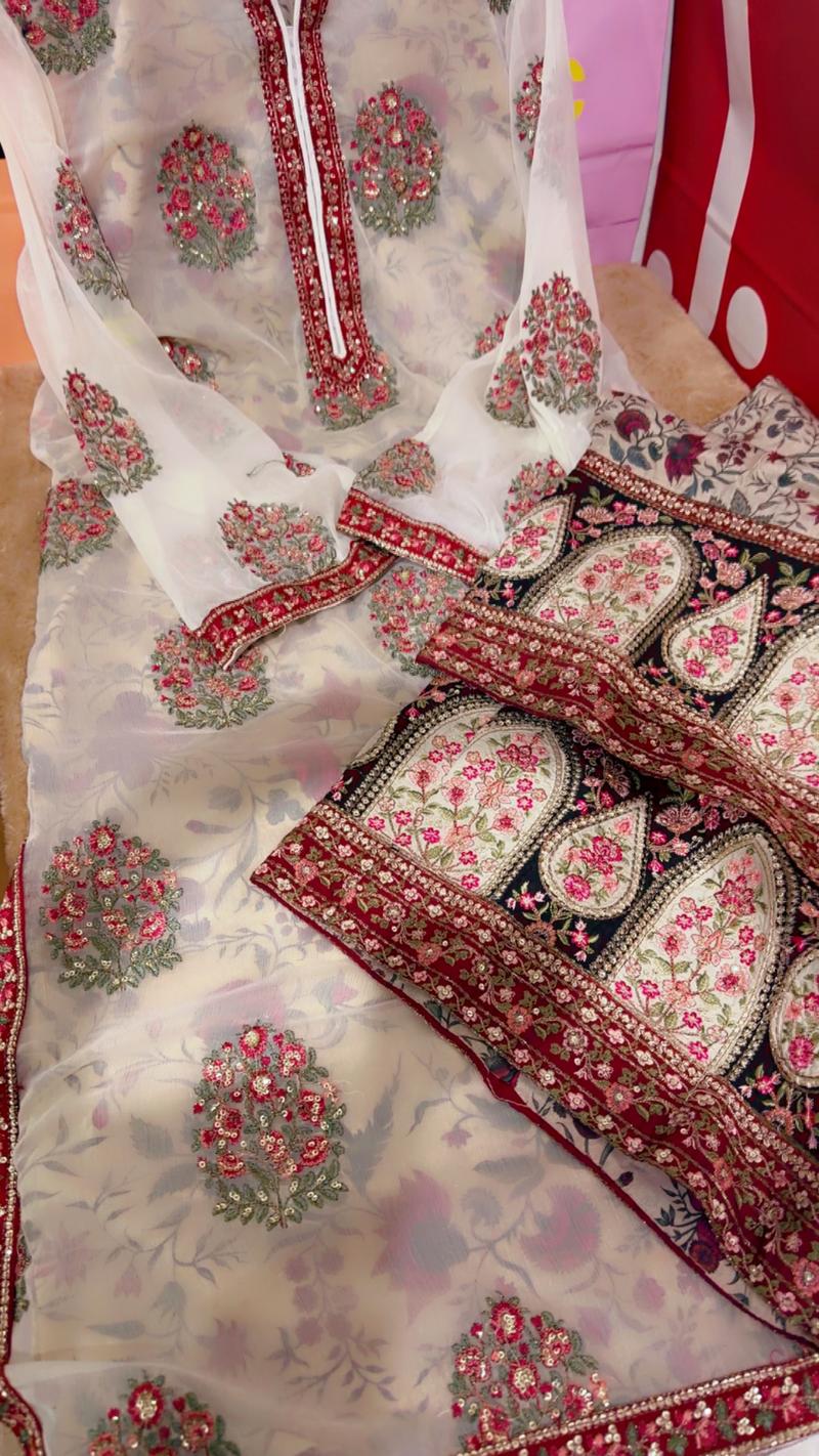 Botique 3pc 19500