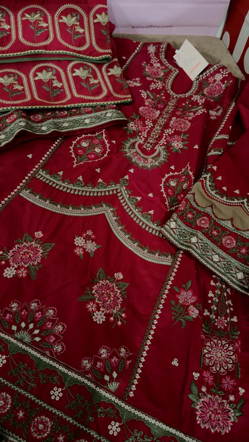 Pink red 2pc Ethnc