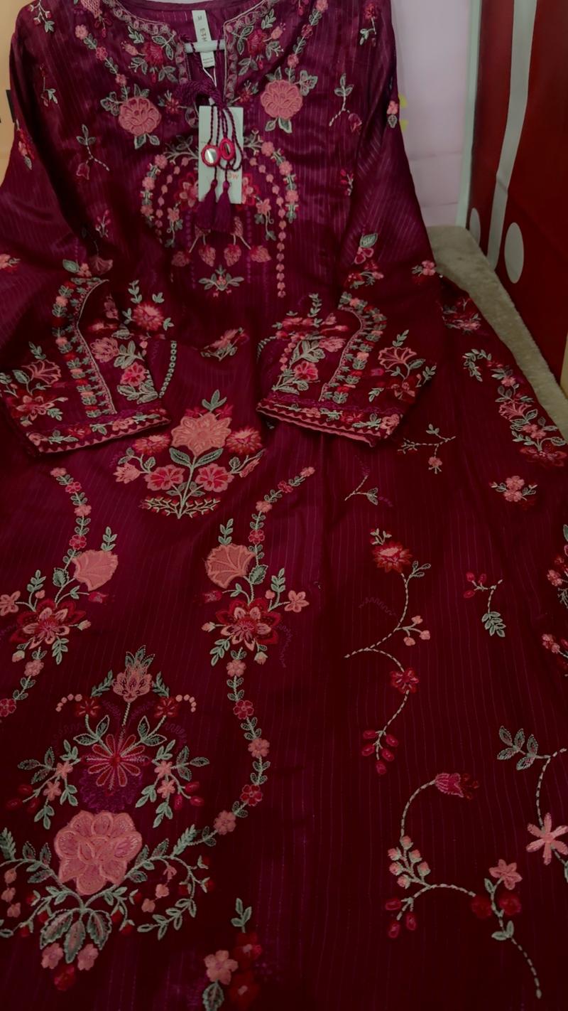 8750 winter Ethnc new arrival