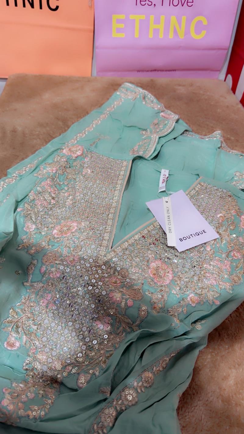 Ethnc botique kaftan 14500