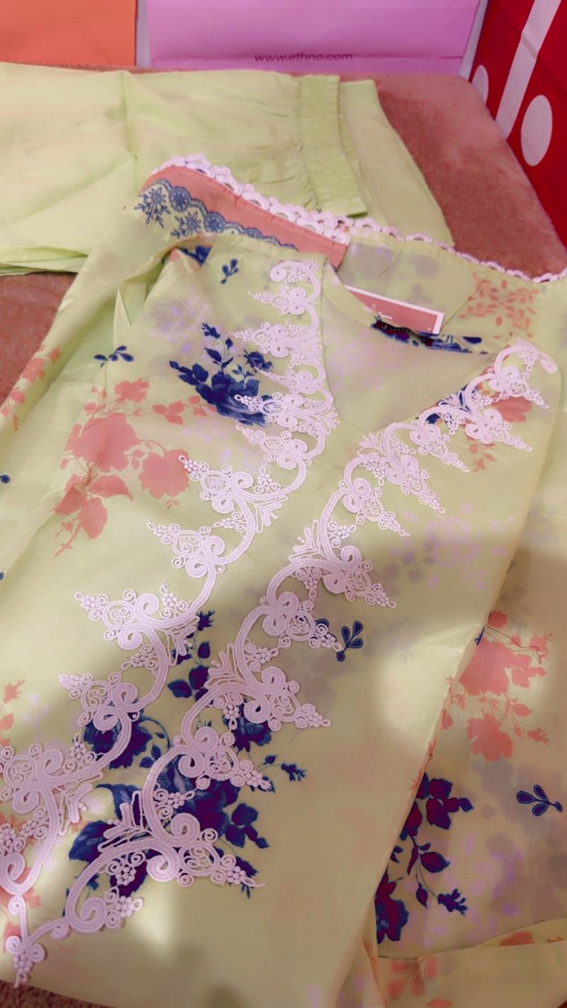4500 mint green