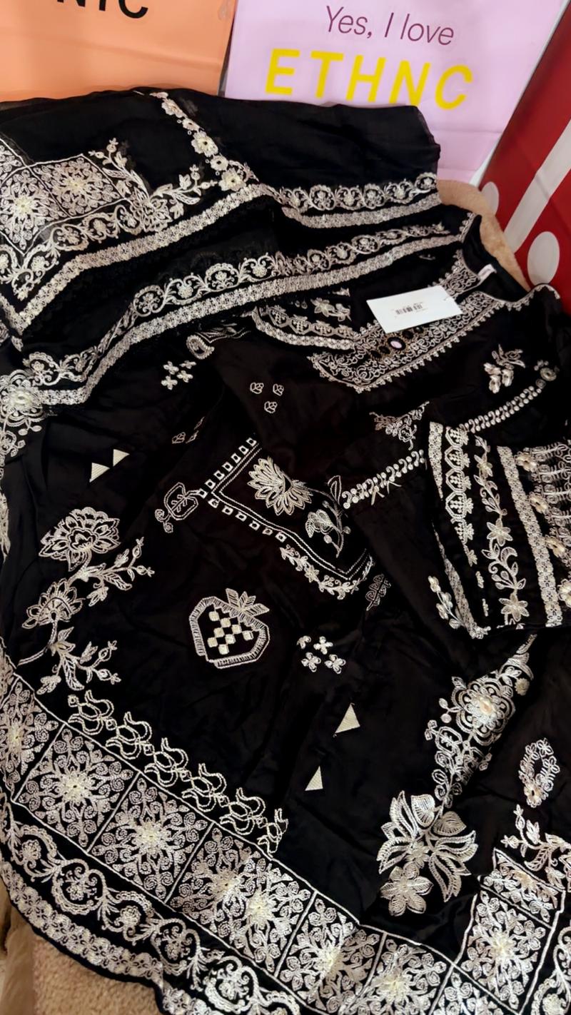 Black 2pc 14300