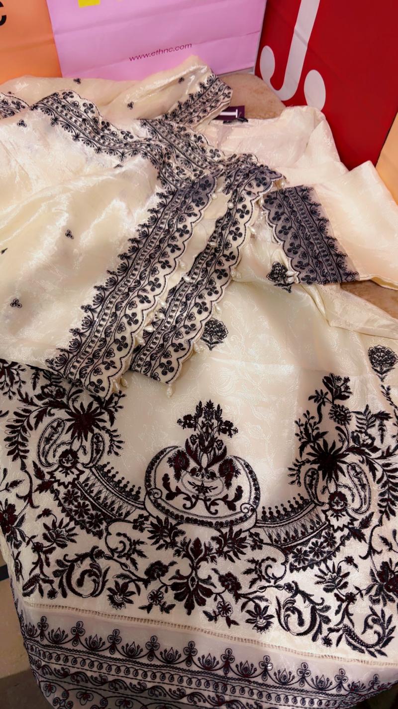 Botique fresh 3pc suits 