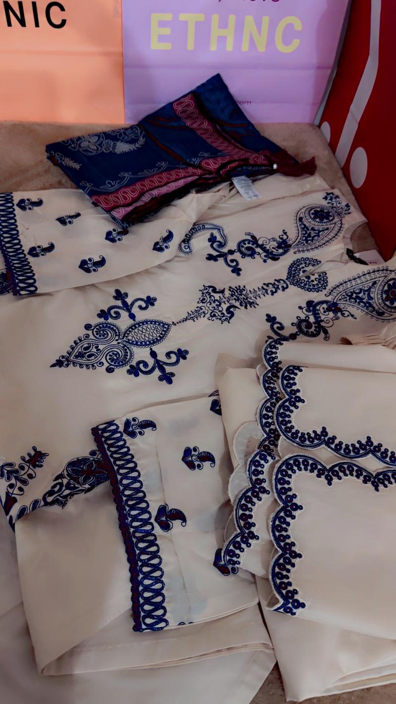 Lawn luxury 3pc embroidery 