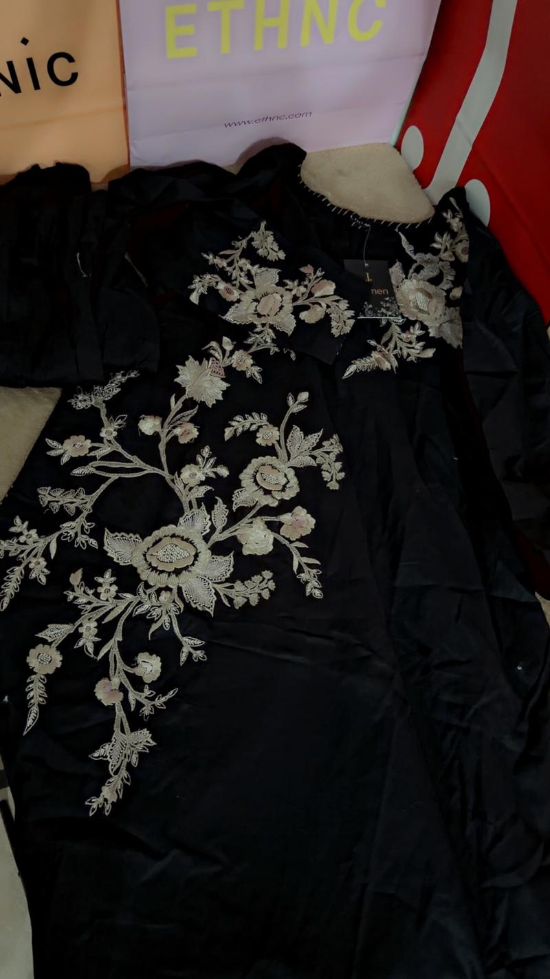 Summer lawn embroidery black skin 