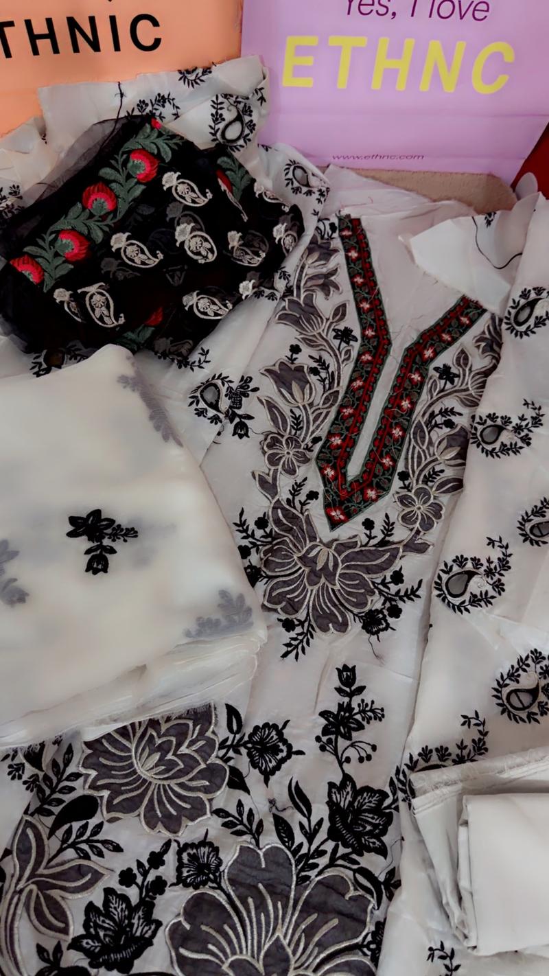 Ethnc new arrival unstitch lawn 6900