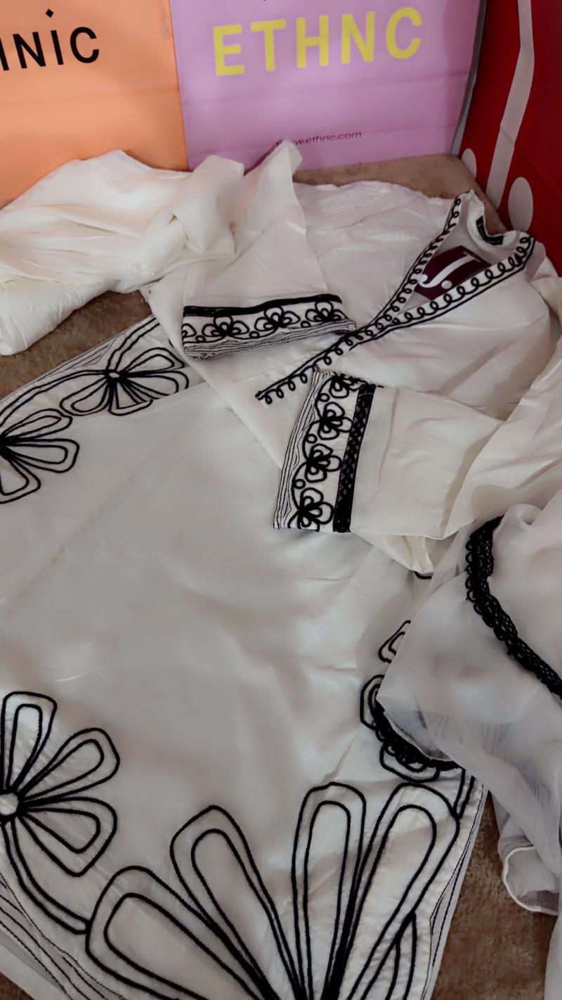 . 3pc lawn chiffon dupta embroidered 