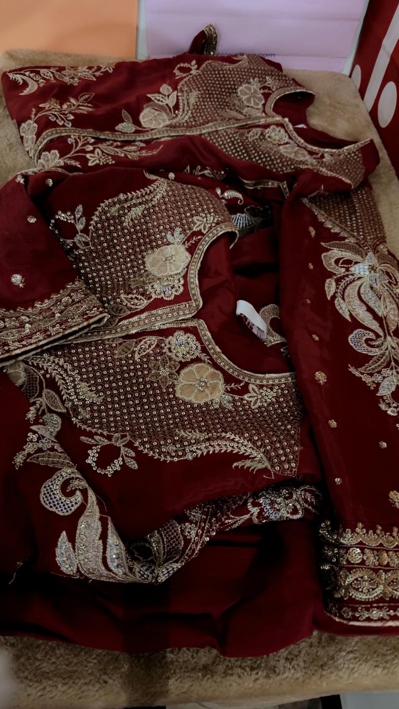 13500 Mehroon