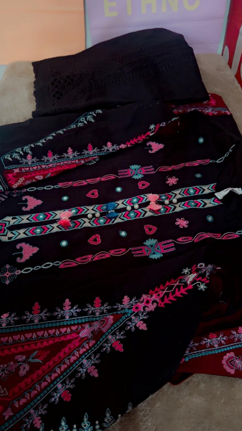 Winter black Ethnc 6950
