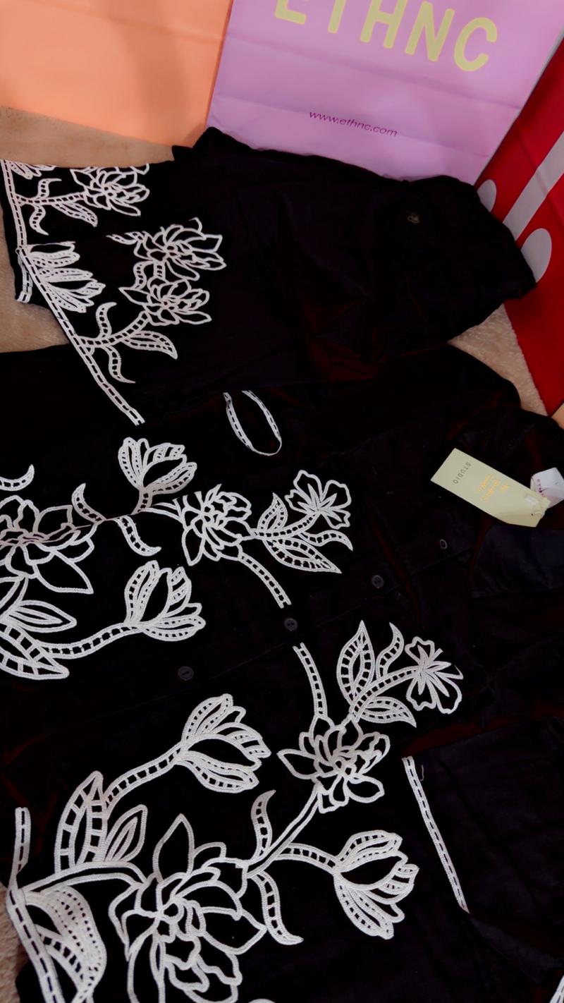 Heavy Emb black white cord