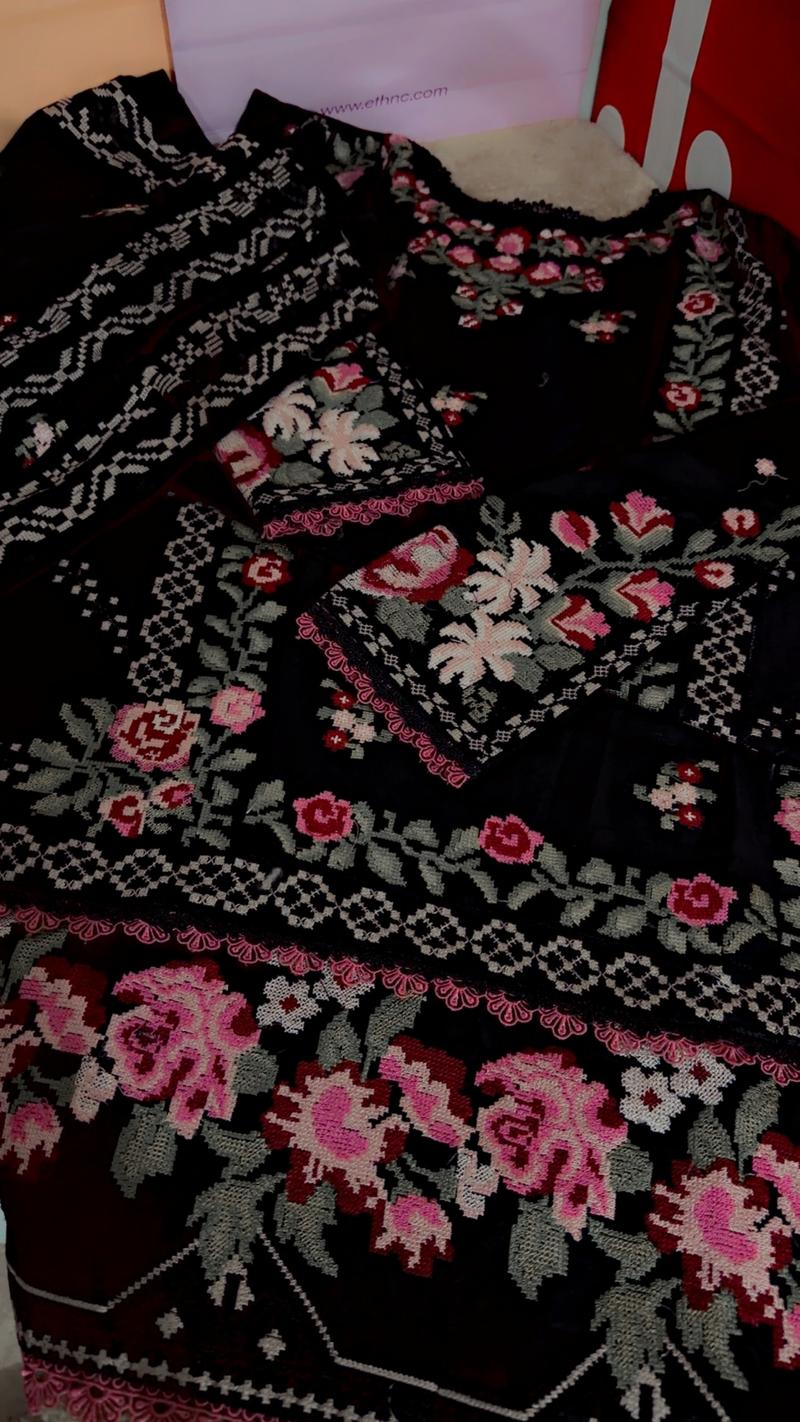 Black 3pc lawn suit chiffon dupta 