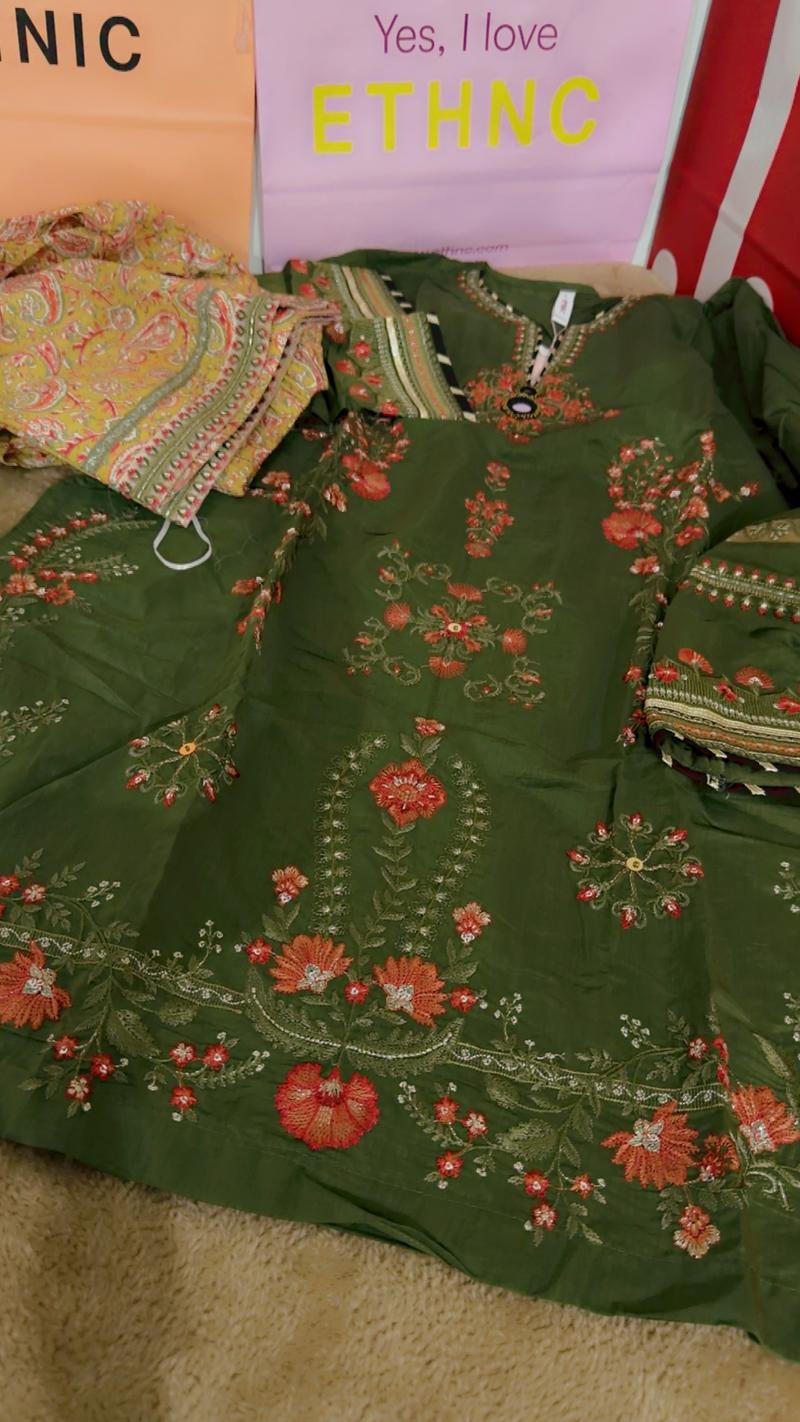 Green 2pc rozana 7900
