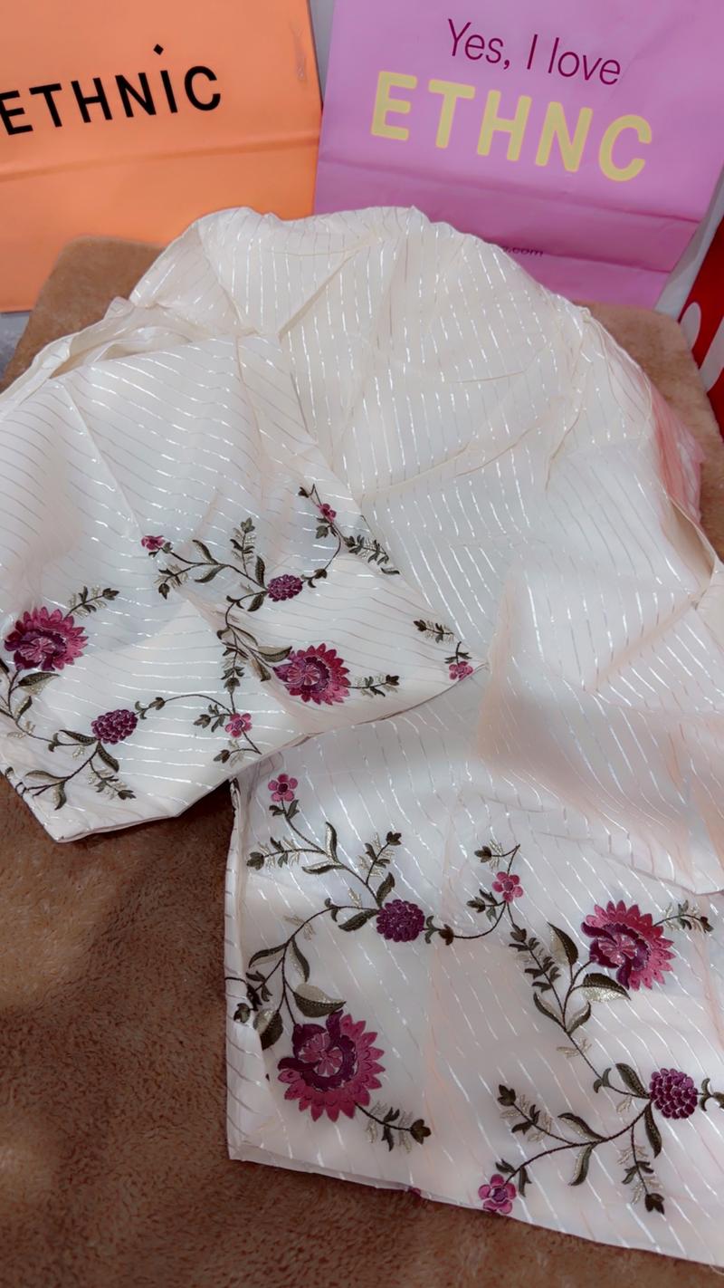 White lines Emb farshi shalwar 2950