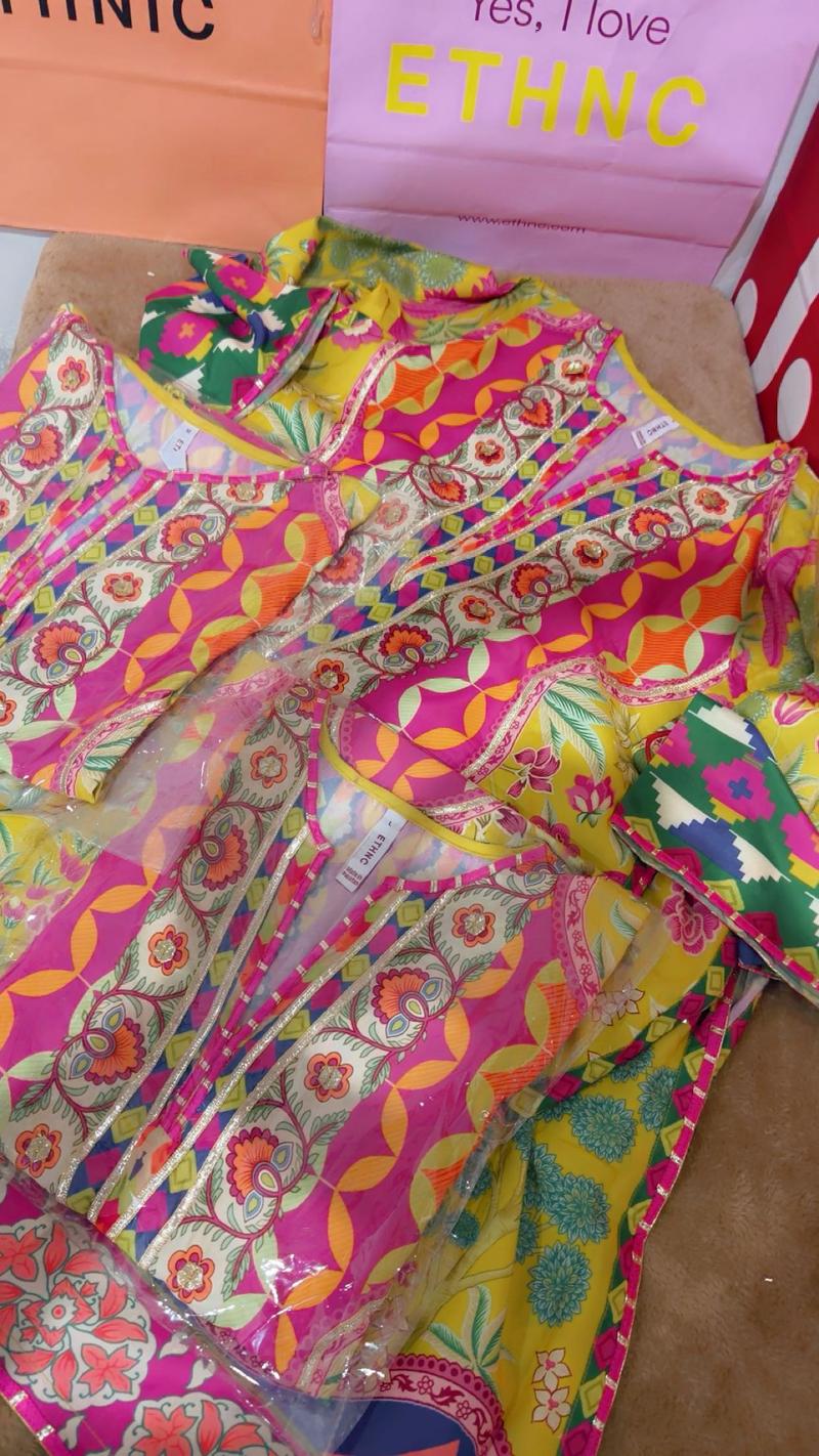 4950 hand Emblishment shirt yellow multi