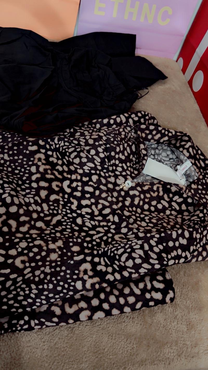 Black cheeta primt 3650