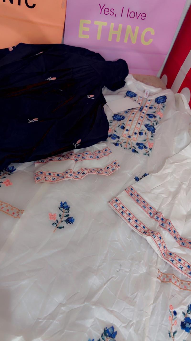 Ethnc embroidery 5950