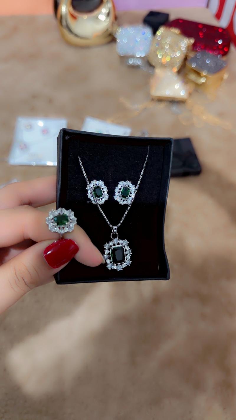 Green zarcon set 
