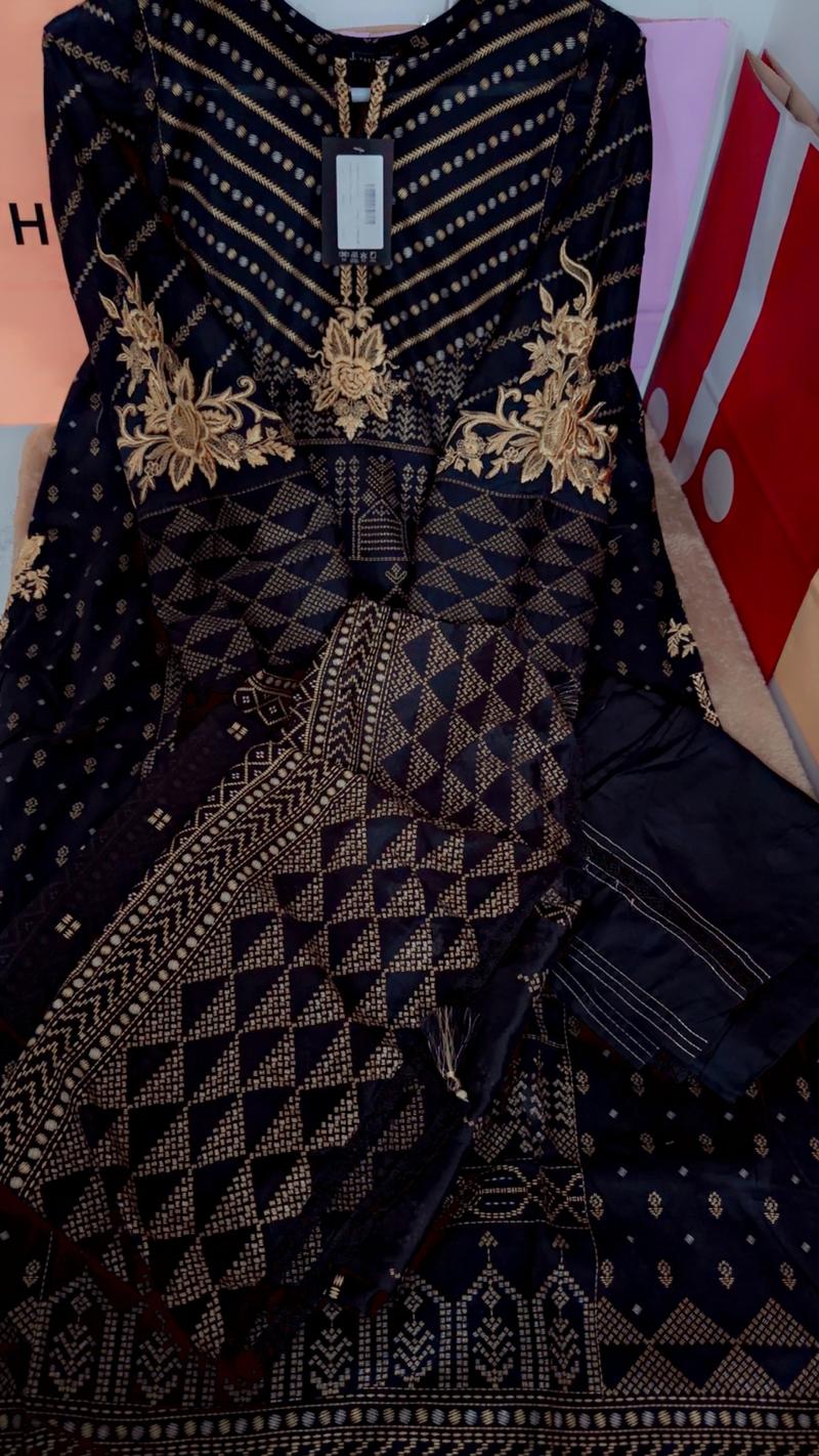 Lawn 3pc long length.full embroidery 5900