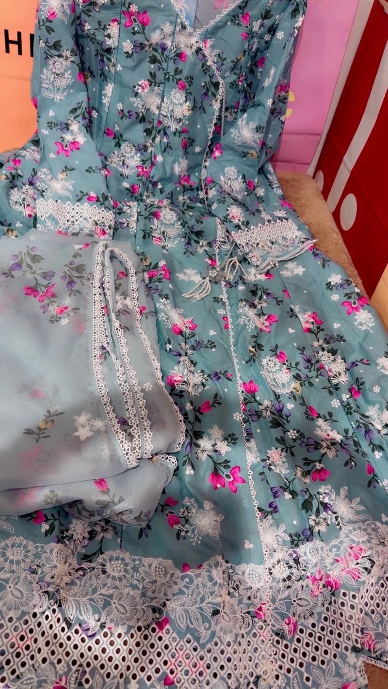 12500 formal fresh anrakha frock. 3pc 