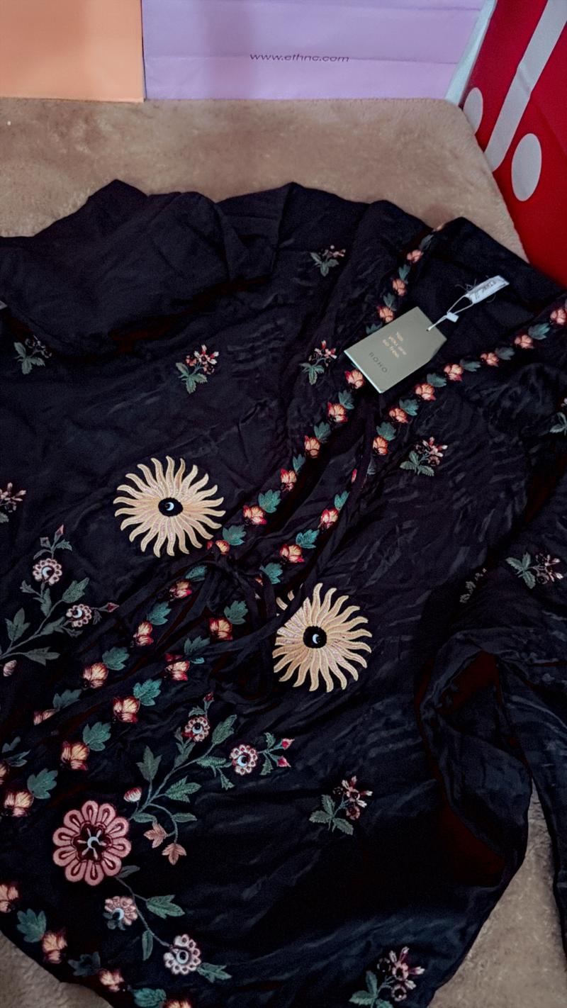 Ethnc hand emblish gown shirt 4350